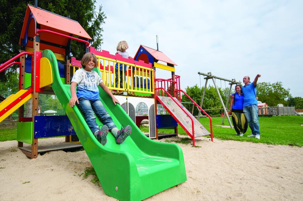 Camping Village Parisien Varreddes Экстерьер фото